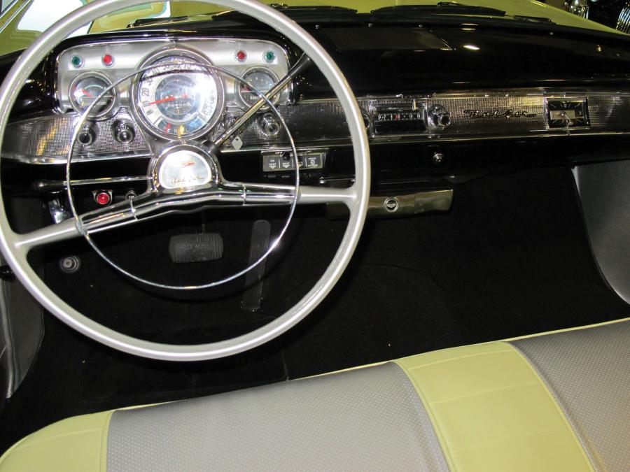  Chevrolet Bel Air Fuel Injected Convertible 1957 года  (фото 48 из 52)